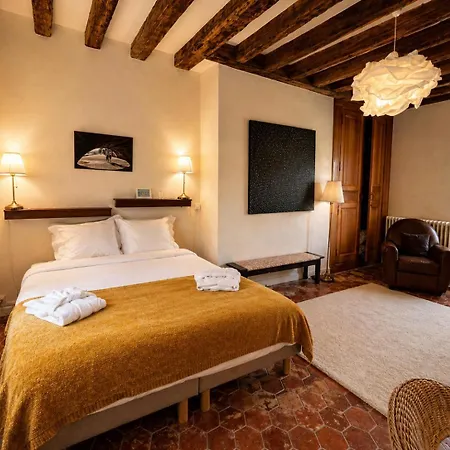Guest house Oselience